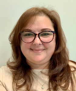Lisa B_250x300 Lisa B_250x300